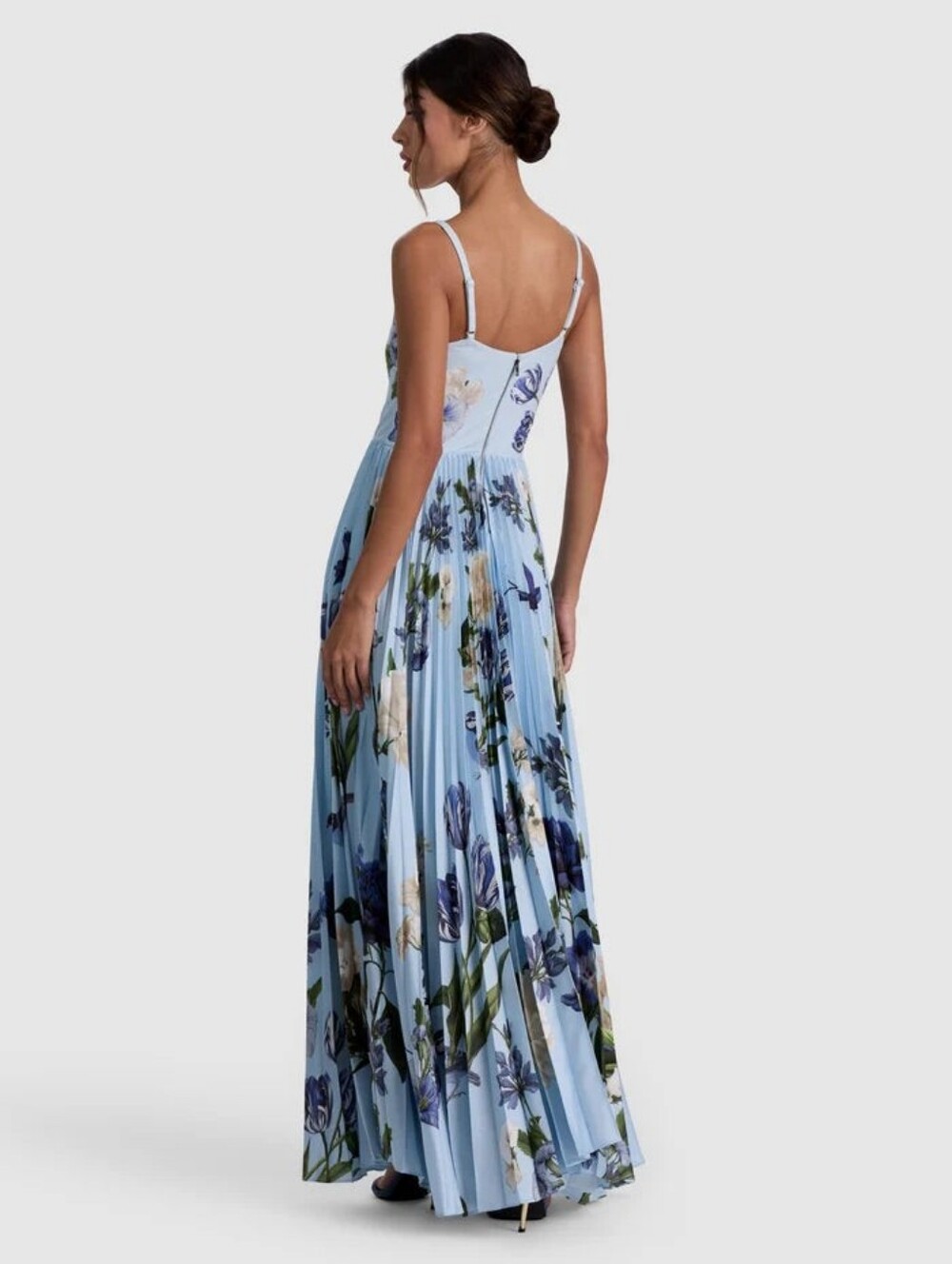 Alice + Olivia CAROLYN PLEATED MAXI DRESS - Picture 3 of 6